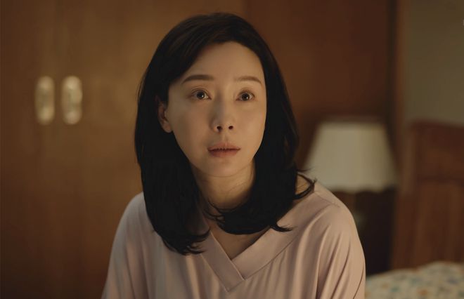 冬雨爬上常胜的床还不知为何输给周颖AG真人平台《驻站》大结局：直到王(图2)
